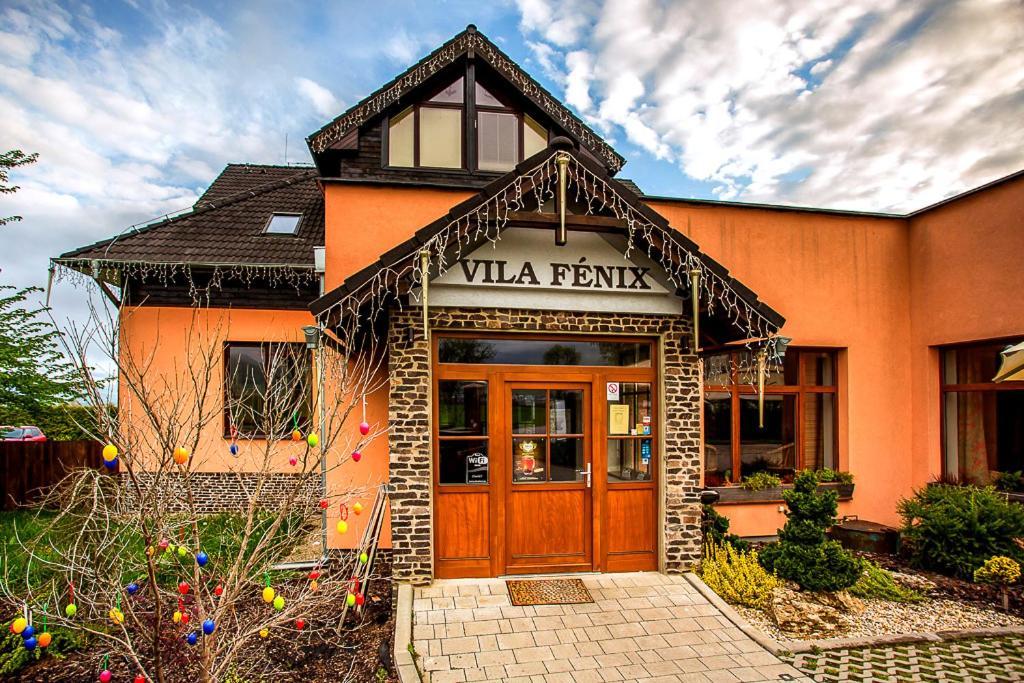 Vila Fenix B&B Ruzomberok Bagian luar foto