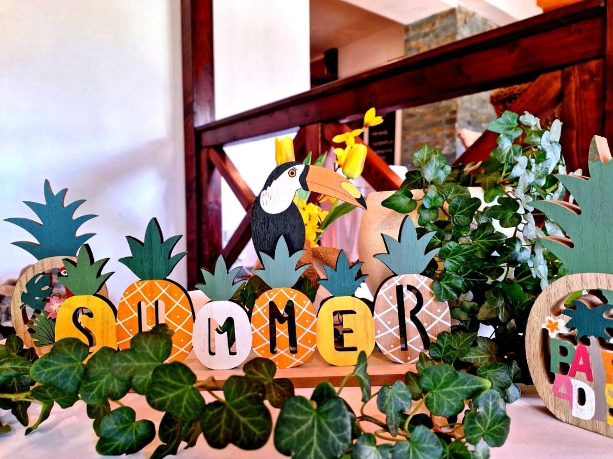 Vila Fenix B&B Ruzomberok Bagian luar foto