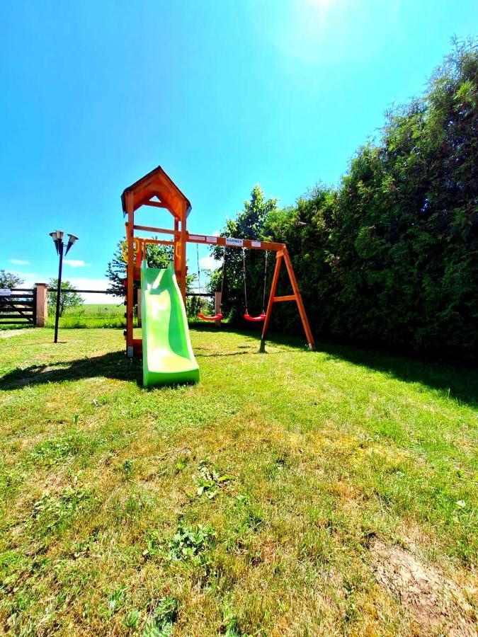 Vila Fenix B&B Ruzomberok Bagian luar foto